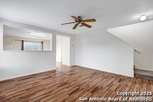 11102 Bench Oaks in San Antonio, TX - Building Photo - Building Photo