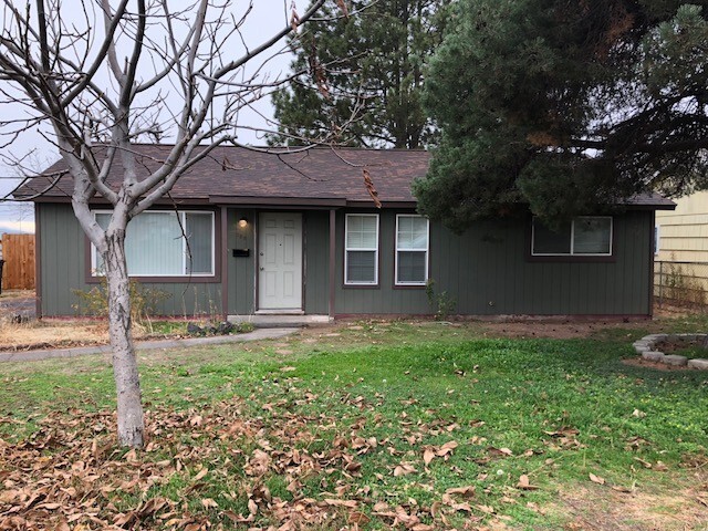 property at 722 S Grand Dr