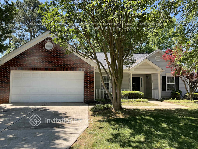 property at 500 Woodchase Green Dr