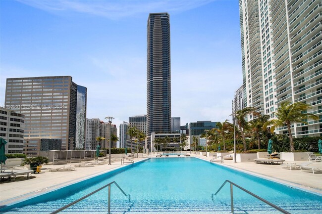 property at 950 Brickell Bay Dr