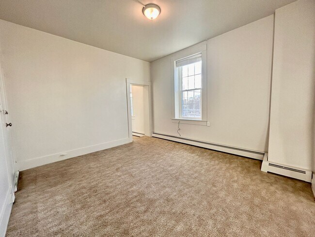 202 E Main St in Mount Joy, PA - Building Photo - Building Photo