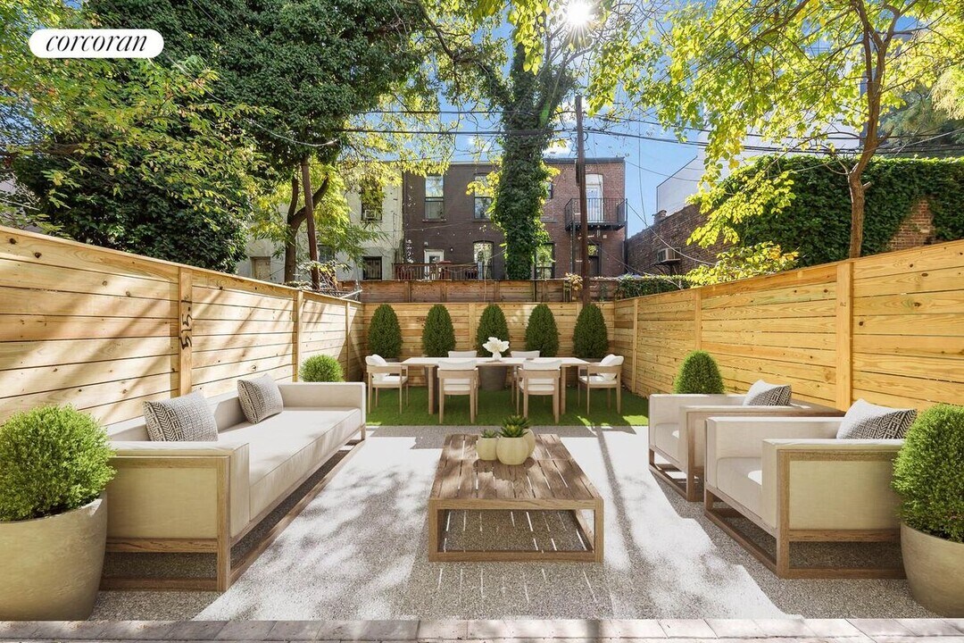 950A Greene Ave in Brooklyn, NY - Building Photo