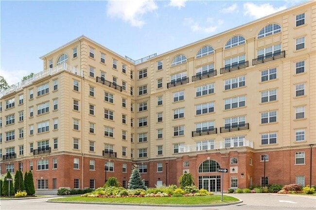 property at 10 Byron Pl
