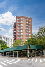 The Briar Cliff Apartments in Bronx, NY - Building Photo - Building Photo