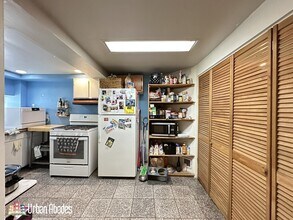 2341 N Leavitt St, Unit CH in Chicago, IL - Building Photo - Building Photo