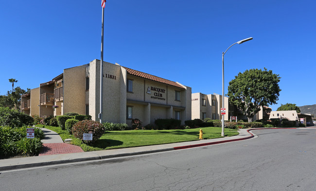 RB Racquet Club Apartments in San Diego, CA - Foto de edificio - Building Photo