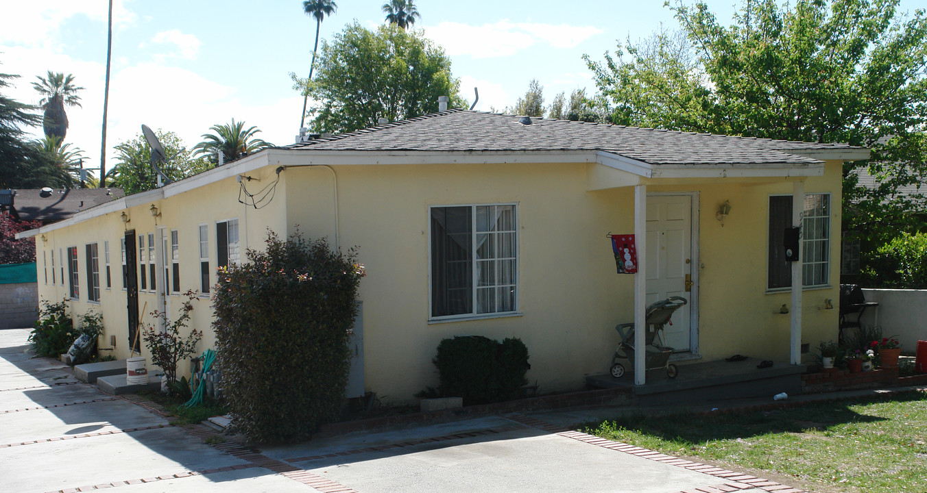 940 Los Robles Ave in Pasadena, CA - Building Photo