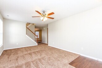 3633 Laurel Cherry Ln in Indianapolis, IN - Foto de edificio - Building Photo