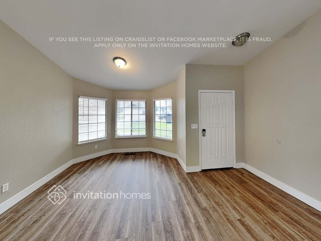 449 Topsail Dr, Unit 706-300 in Vallejo, CA - Foto de edificio - Building Photo