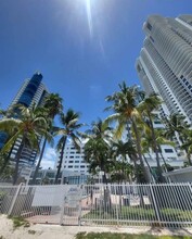 6345 Collins Ave in Miami Beach, FL - Building Photo - Building Photo