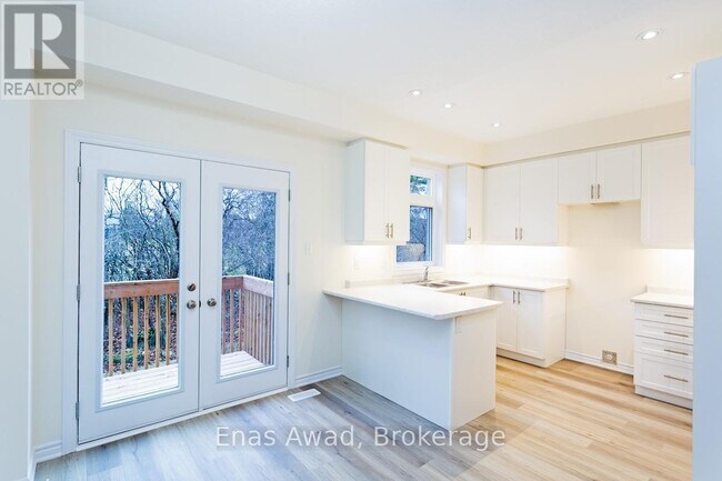 55 Jell St in Guelph, ON - Building Photo - Building Photo