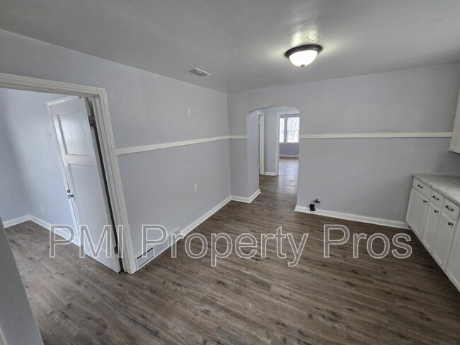 3895 N 5th St in Milwaukee, WI - Building Photo - Building Photo