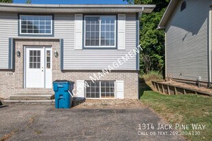 1314 Jack Pine Way in Kalamazoo, MI - Building Photo