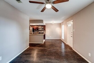 5404 Atascosa Dr in Austin, TX - Building Photo - Building Photo