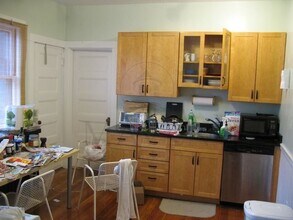 77 College Ave-Unit -1 in Somerville, MA - Building Photo - Building Photo