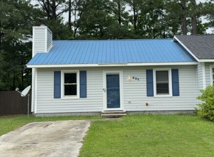 425 Cedar Crk Dr in Jacksonville, NC - Building Photo