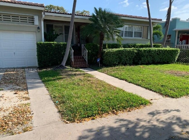 3051 SW 20th St in Miami, FL - Building Photo - Building Photo