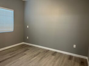 11656 Adenmoor Ave, Unit A in Downey, CA - Building Photo - Building Photo