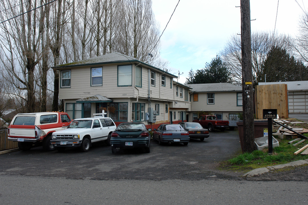 4726 NE 109th Ave in Portland, OR - Building Photo