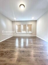 2031 Darby View Ln in Charlotte, NC - Foto de edificio - Building Photo