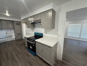 41041 Alder Ave in Hemet, CA - Building Photo - Building Photo