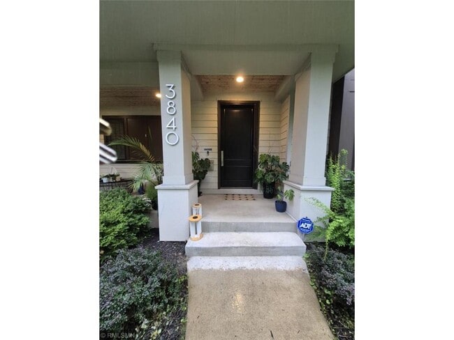 3840 Upton Ave S in Minneapolis, MN - Building Photo - Building Photo
