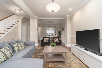 2611 24th St NW in Washington, DC - Building Photo - Building Photo