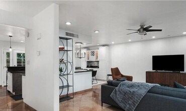 8620 E San Miguel Ave in Scottsdale, AZ - Building Photo - Building Photo