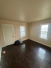1601 Mabel Ave in Flint, MI - Building Photo - Building Photo