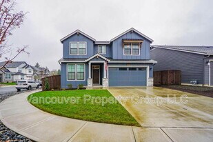 737 SE 38th St in Battle Ground, WA - Building Photo