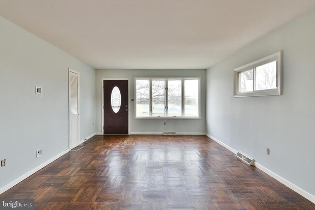 property at 2832 Jefferson Ave