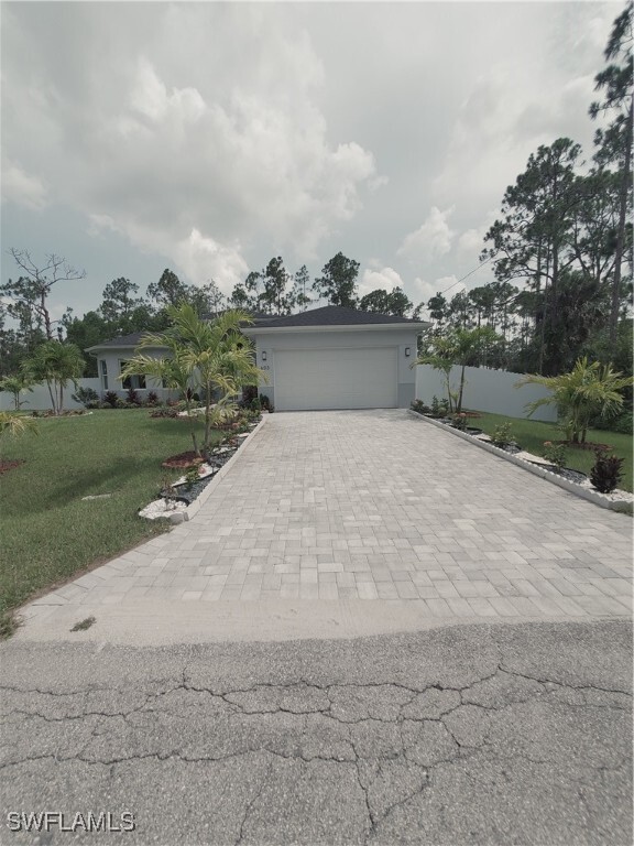 603 W 9th St in Lehigh Acres, FL - Building Photo - Building Photo