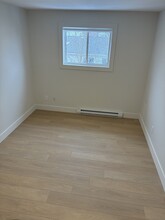 12 McKenzie Ave in Moncton, NB - Building Photo - Building Photo