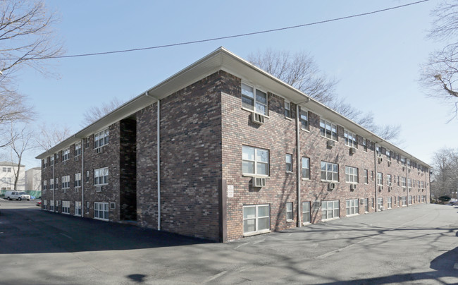 Bellewood Gardens in Elizabeth, NJ - Foto de edificio - Building Photo