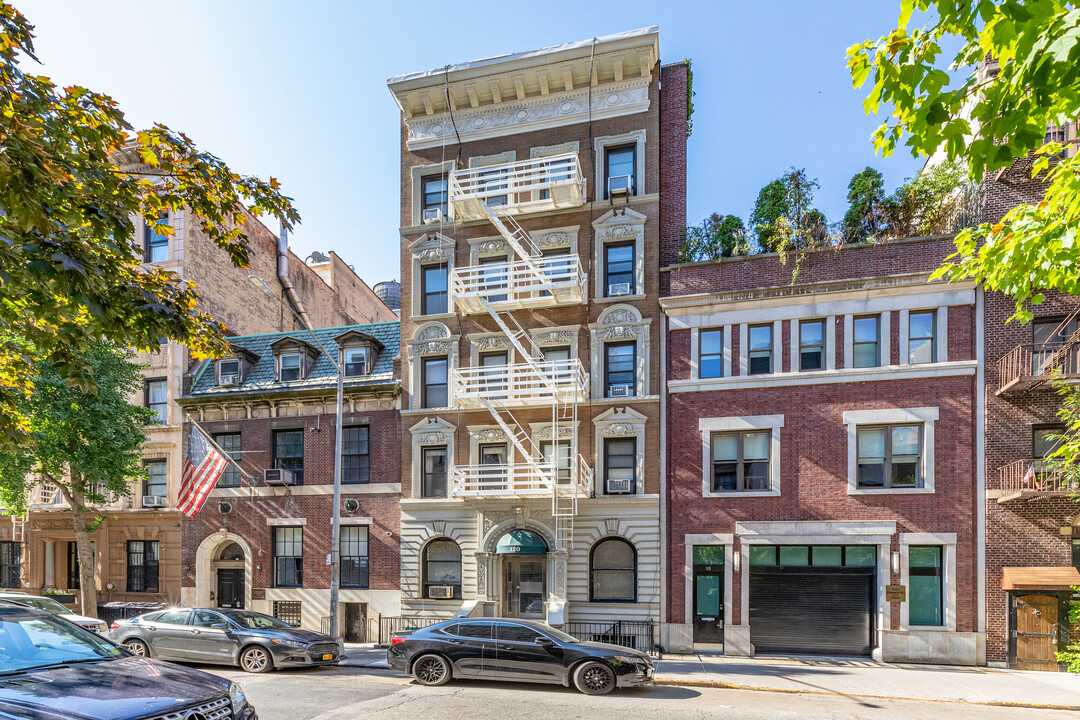 120 E 83rd St in New York, NY - Foto de edificio