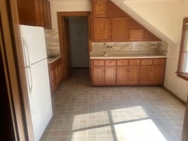 4020 S 1st St in Milwaukee, WI - Building Photo