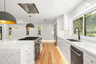 2506 Briarbrook Dr in Houston, TX - Building Photo - Building Photo