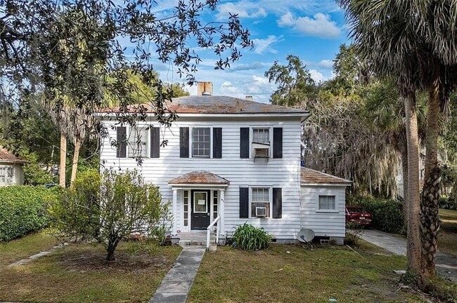 property at 910 Kolb St