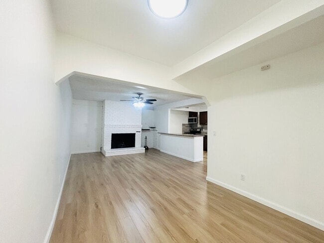 7358 Balcom Ave in Los Angeles, CA - Building Photo - Building Photo