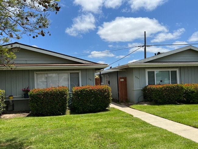 property at 806-806 N Bradley Rd