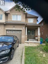 3532 Southwick St in Mississauga, ON - Building Photo