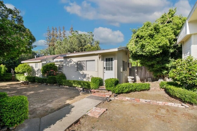 property at 214 Pendegast St