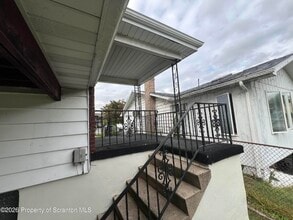 162 N Third St in Old Forge, PA - Building Photo - Building Photo