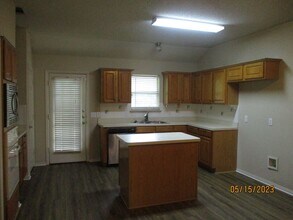 5900 Silverpoint Ct in Arlington, TX - Building Photo - Building Photo