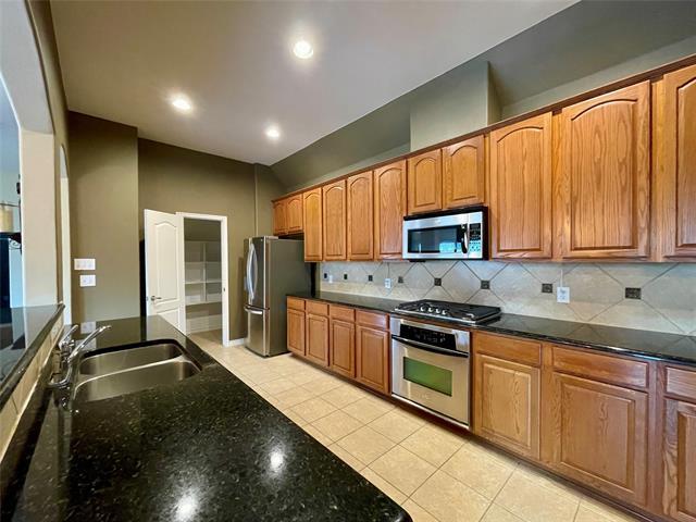 10294 Boyton Canyon Rd in Frisco, TX - Foto de edificio - Building Photo