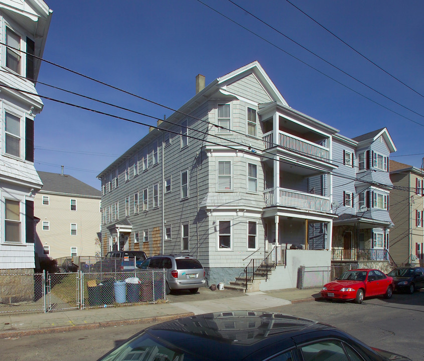 258 Hope St in Fall River, MA - Building Photo