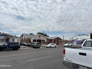 3004 Yandell Dr in El Paso, TX - Building Photo - Building Photo