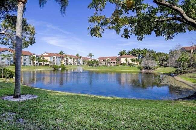723 Villa Cir in Boynton Beach, FL - Building Photo - Building Photo
