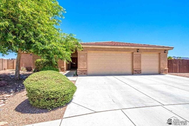 11319 S Sally Dr in Yuma, AZ - Building Photo - Building Photo