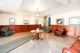 39 Glenbrook Rd in Stamford, CT - Building Photo - Building Photo